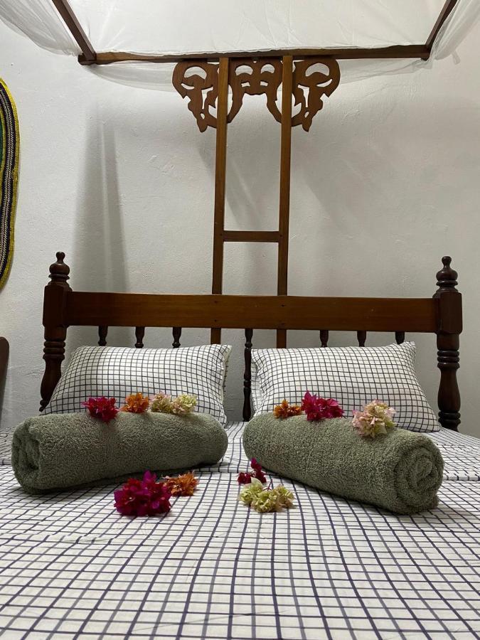 Zanzibar Sanaa Hostel מראה חיצוני תמונה