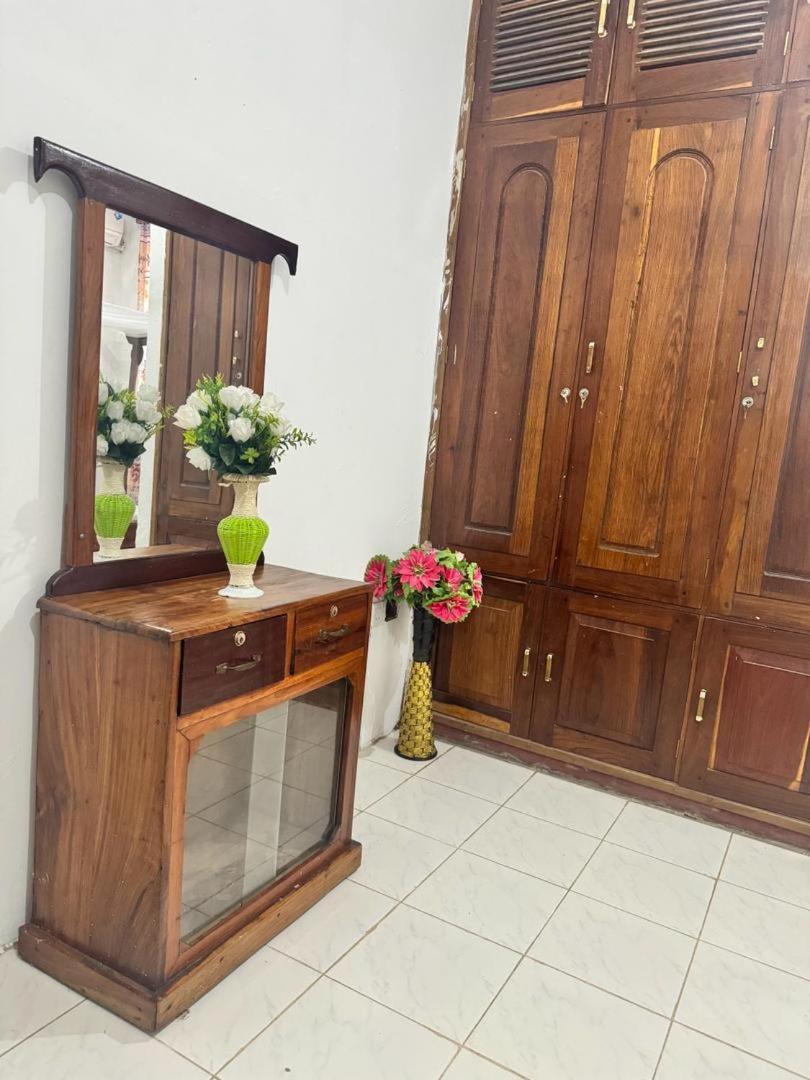 Zanzibar Sanaa Hostel מראה חיצוני תמונה
