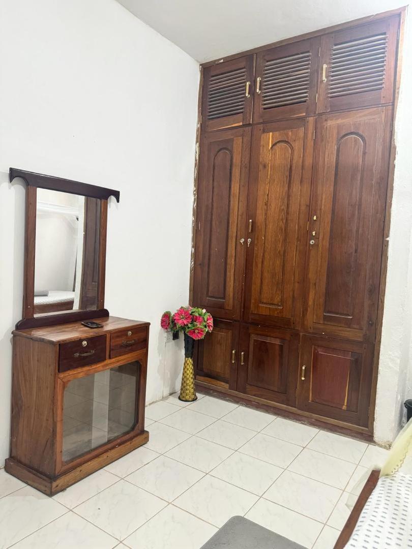 Zanzibar Sanaa Hostel מראה חיצוני תמונה